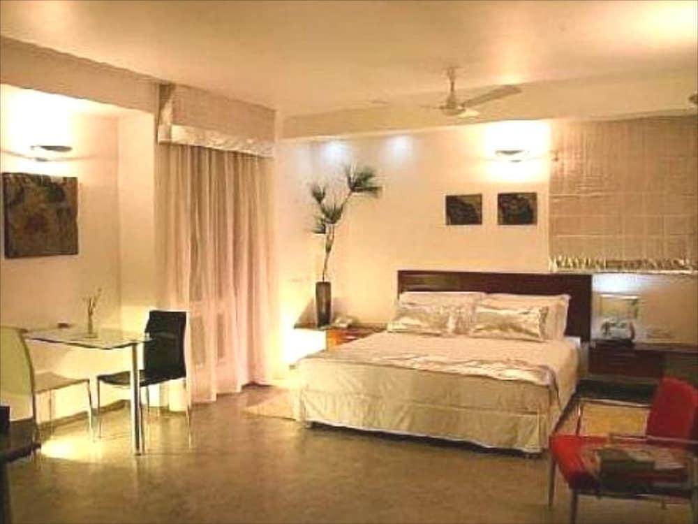バンガロール パープル ロータス ブティック スイーツアパートホテル エクステリア 写真